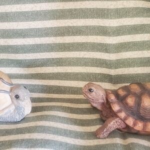 Decorative Small Pet Figurine Set - Brown Turtle & Cream Snail